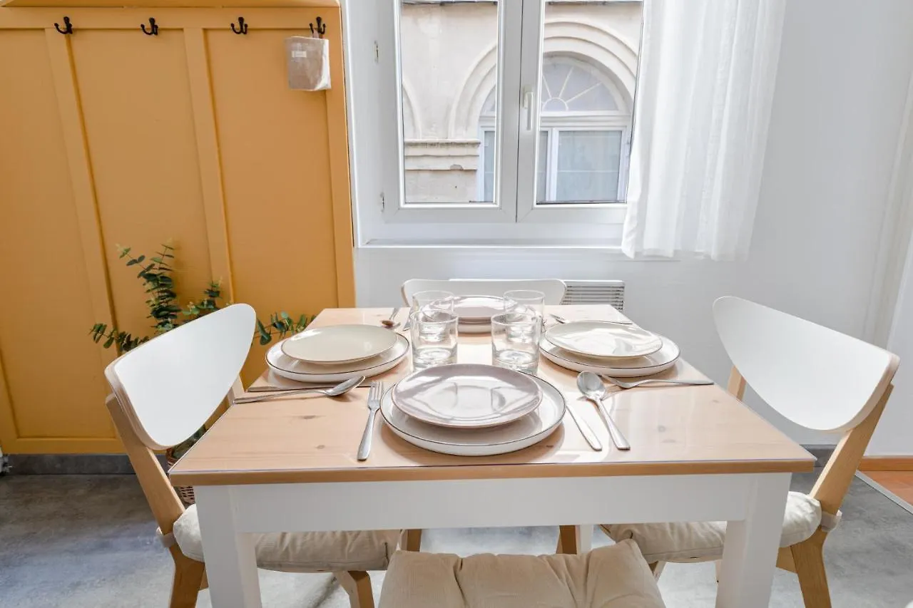 Appartement 1er étage piéton Place de la Pierre Valence  Appartamento Valence (Drome)