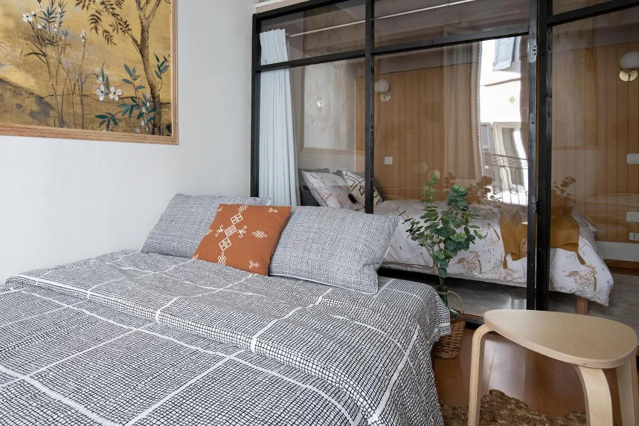 Appartement 1er étage piéton Place de la Pierre Valence  Francia